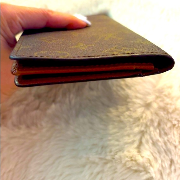 Authentic Louis Vuitton Mono Bifold Long Wallet - Picture 4 of 15